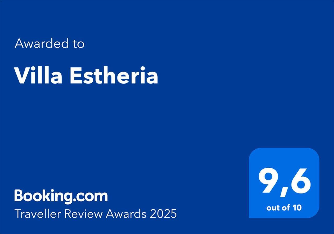 Villa Estheria *